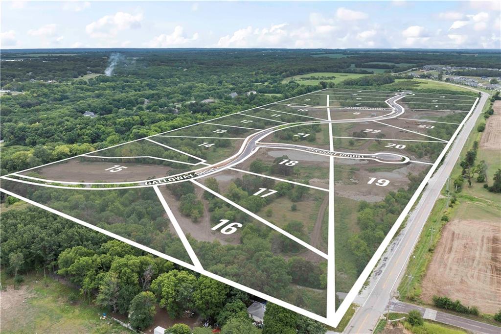 Photo of 17195 Galloway Drive Stilwell KS 66085
