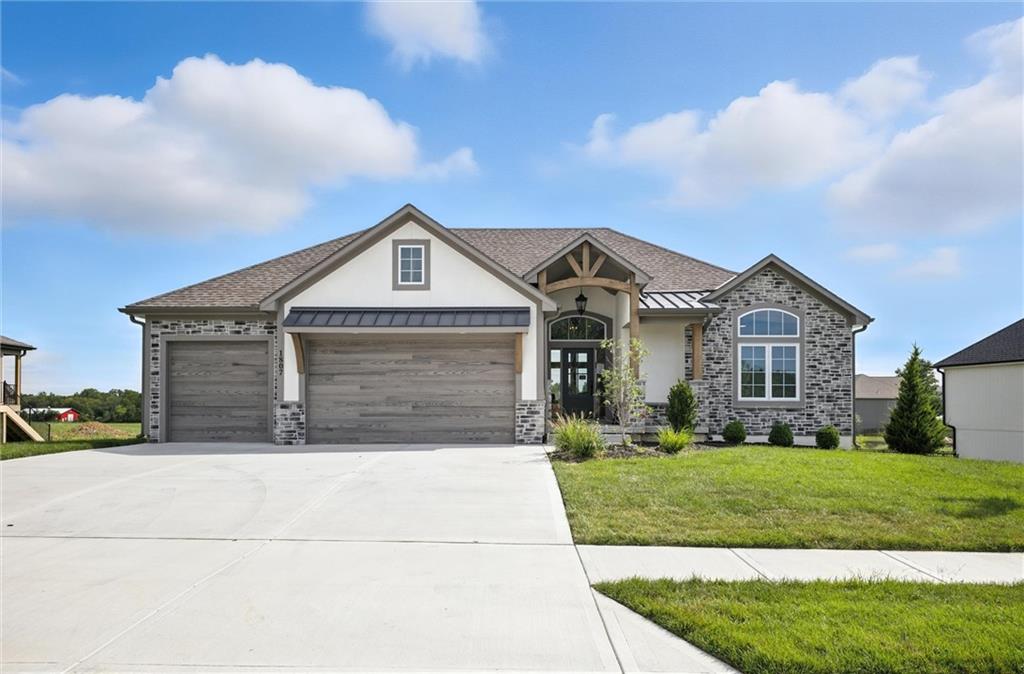 Photo of 1807 Halls Creek Avenue Raymore MO 64083