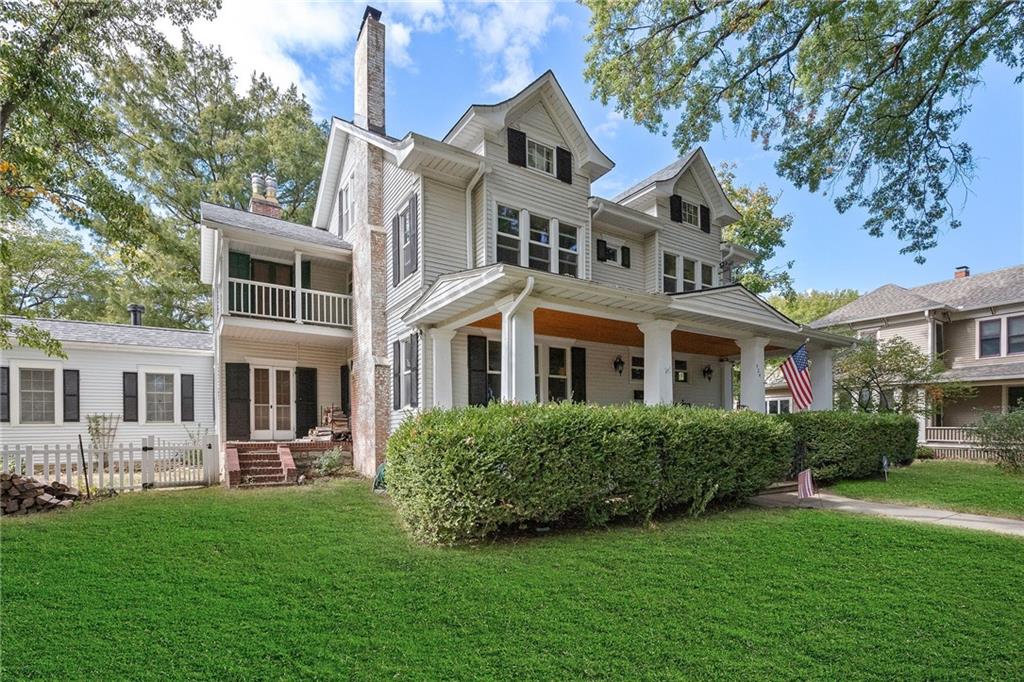 Photo of 424 S Elm Street Ottawa KS 66067