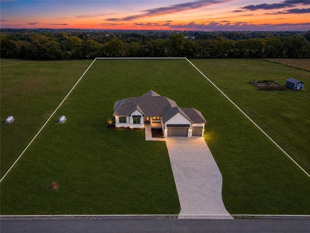 Photo of 13511 Woodland Ranch Drive Lee's Summit MO 64086
