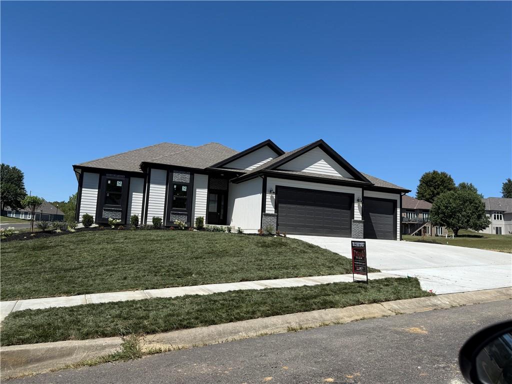 Photo of 504 Blackhawke Drive Smithville MO 64089