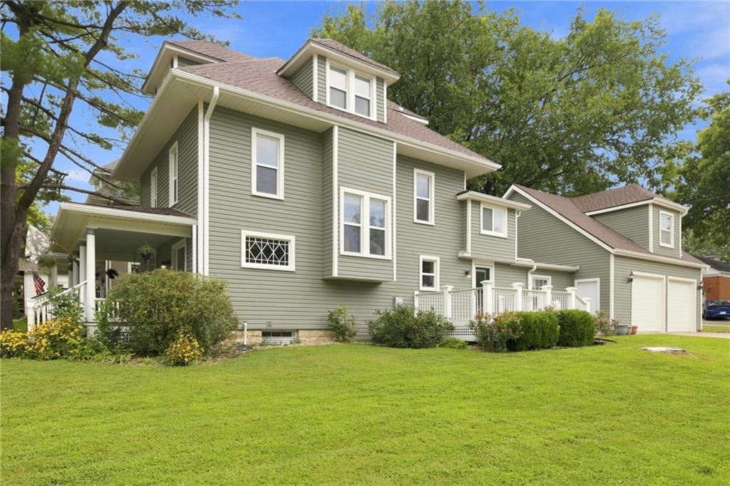 Photo of 501 E Shawnee Street Paola KS 66071