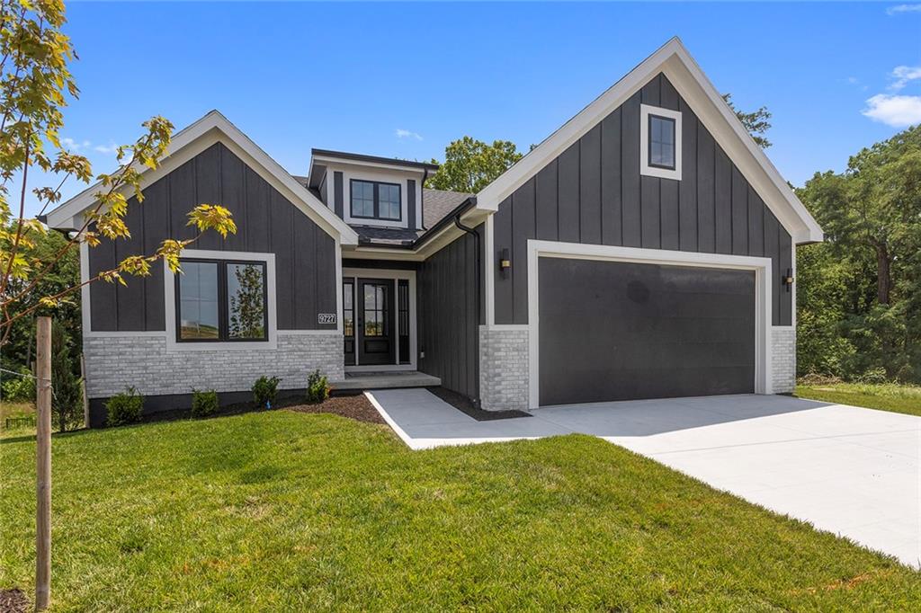 Photo of 9727 N Montclair Avenue Kansas City MO 64153