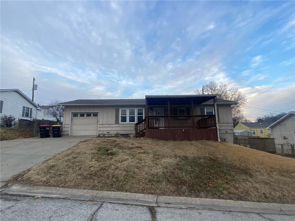 Photo of 1012 Magnolia Street Excelsior Springs MO 64024