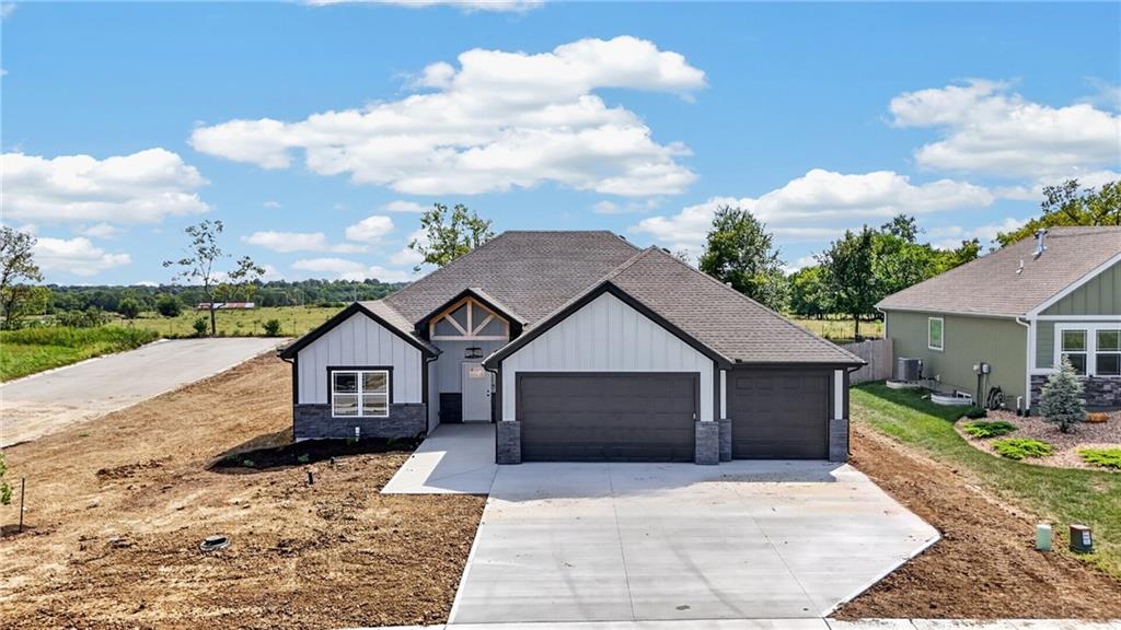 Photo of 11109 E 209TH Street Peculiar MO 64078