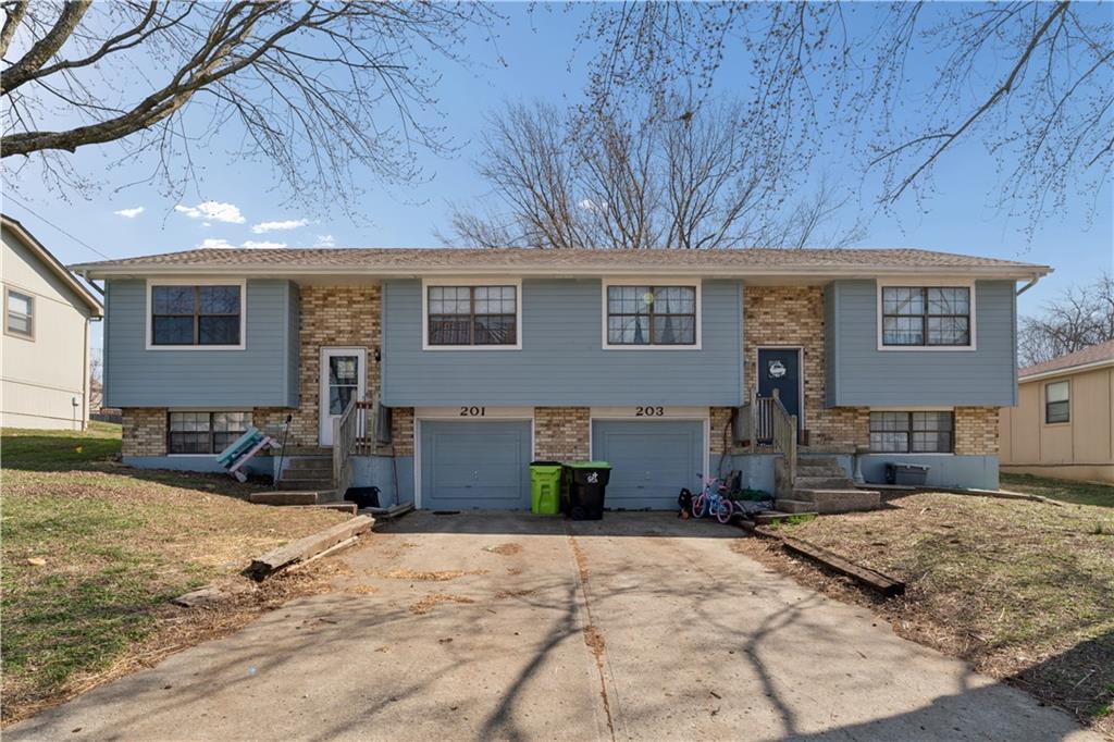 Photo of 201-203 Brookridge Drive Harrisonville MO 64701