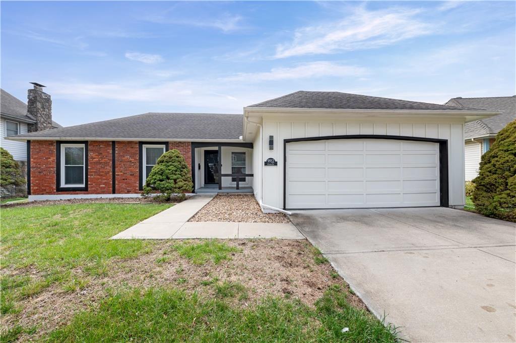 Photo of 9912 Knox Drive Overland Park KS 66212