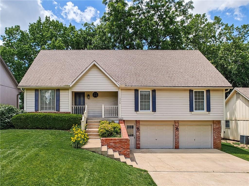 Photo of 10560 Noland Road Overland Park KS 66215