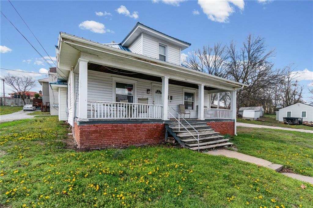 Photo of 111 N Virginia Street Carrollton MO 64633