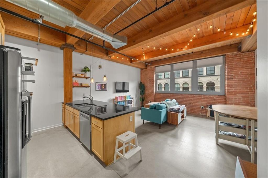 Photo of 712 Broadway Boulevard #704 Kansas City MO 64105