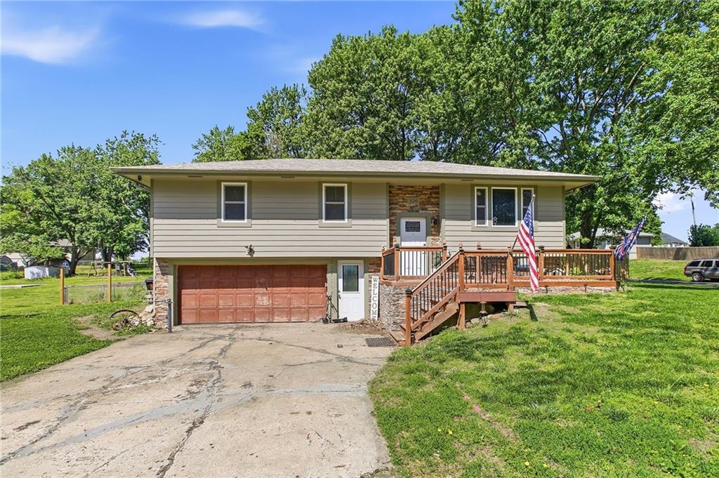 Photo of 326 Gregory Drive Gower MO 64454