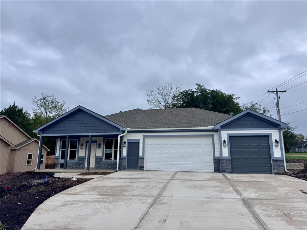 Photo of 8675 Eagle Creek Drive De Soto KS 66018