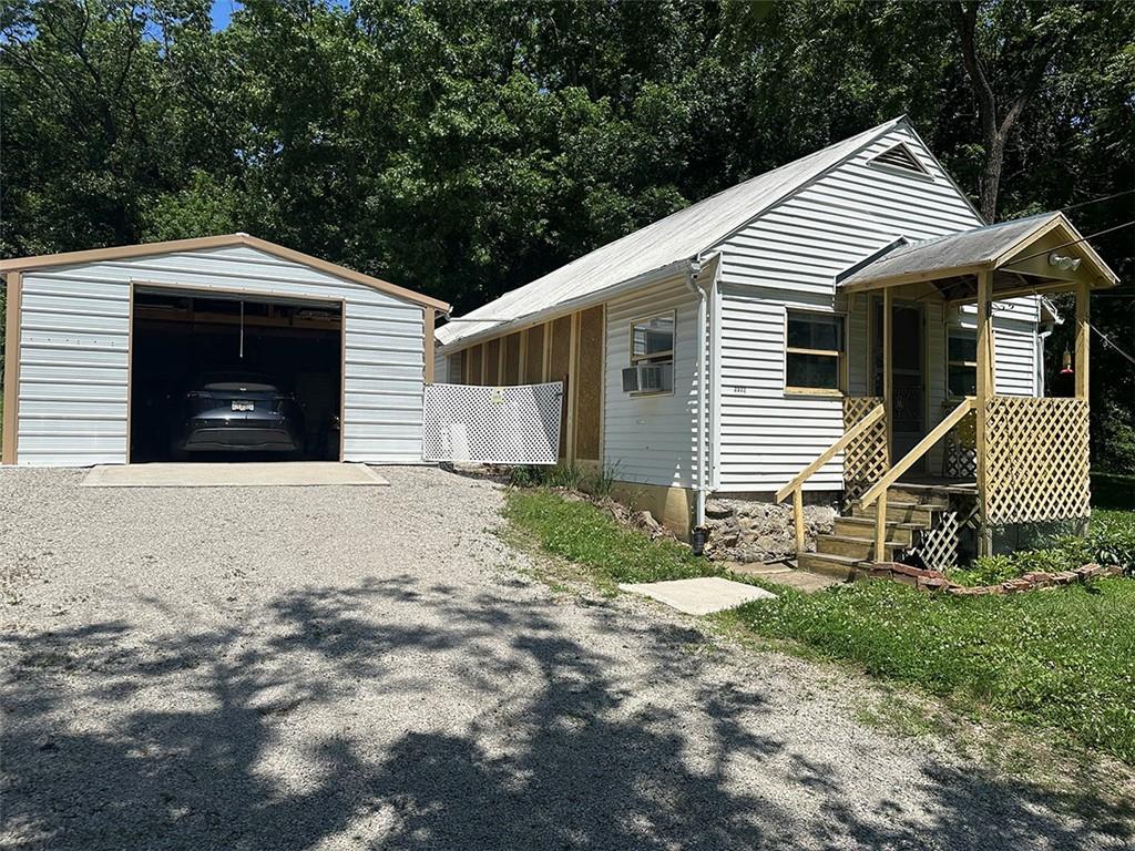 Photo of 2332 Park Lane Oak Grove MO 64075