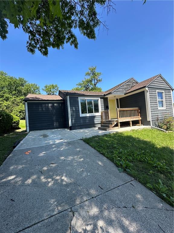 Photo of 3618 E GREGORY Boulevard Kansas City MO 64132