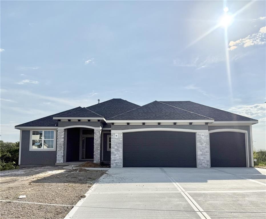 Photo of 9009 N Poplar Avenue Kansas City MO 64156