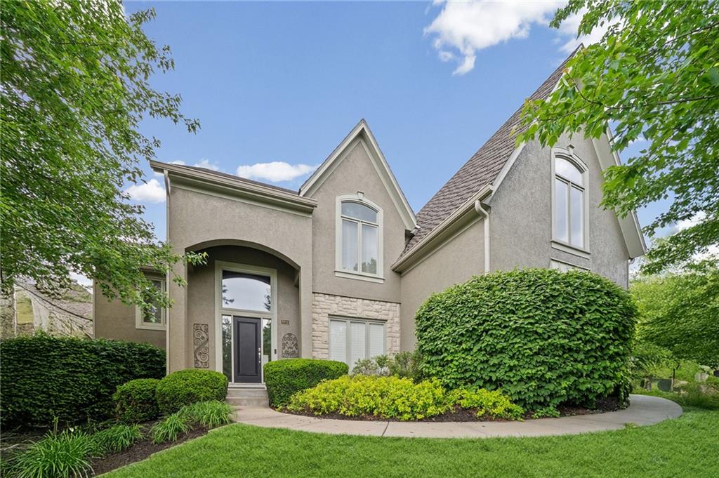 Photo of 8011 Parkview Drive Parkville MO 64152