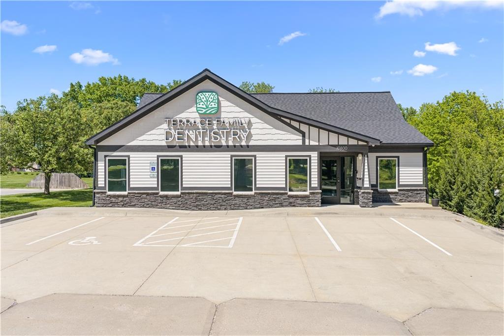 Photo of 10800 E 77th Terrace Raytown MO 64138