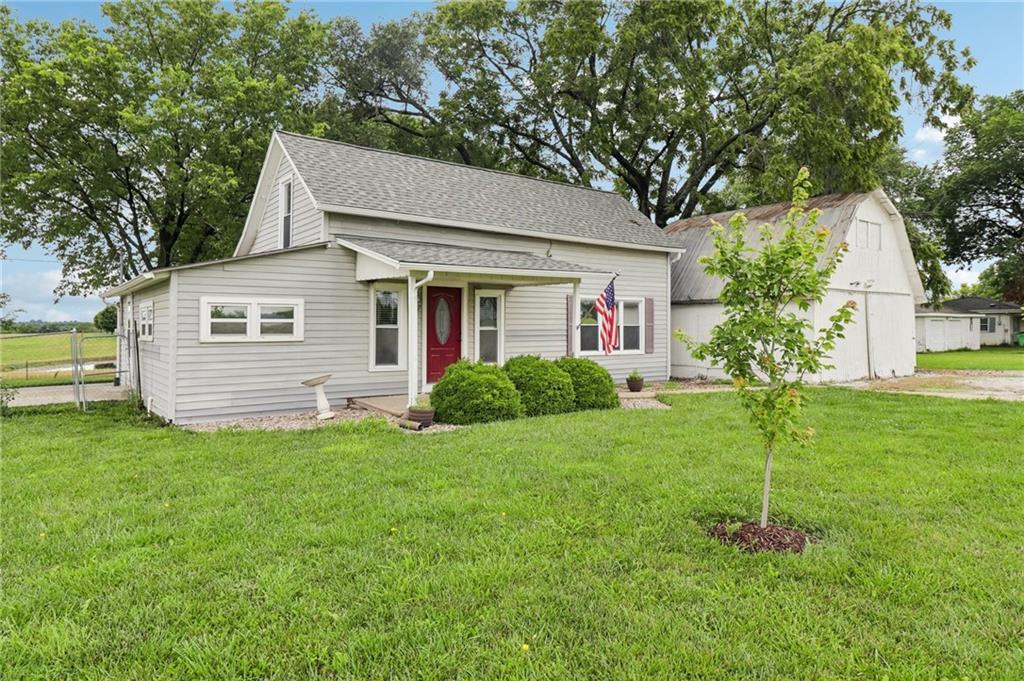 Photo of 307 E 1100 Road Baldwin City KS 66006