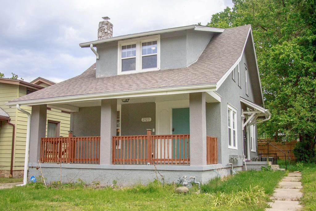 Photo of 2923 Parkwood Boulevard Kansas City KS 66104