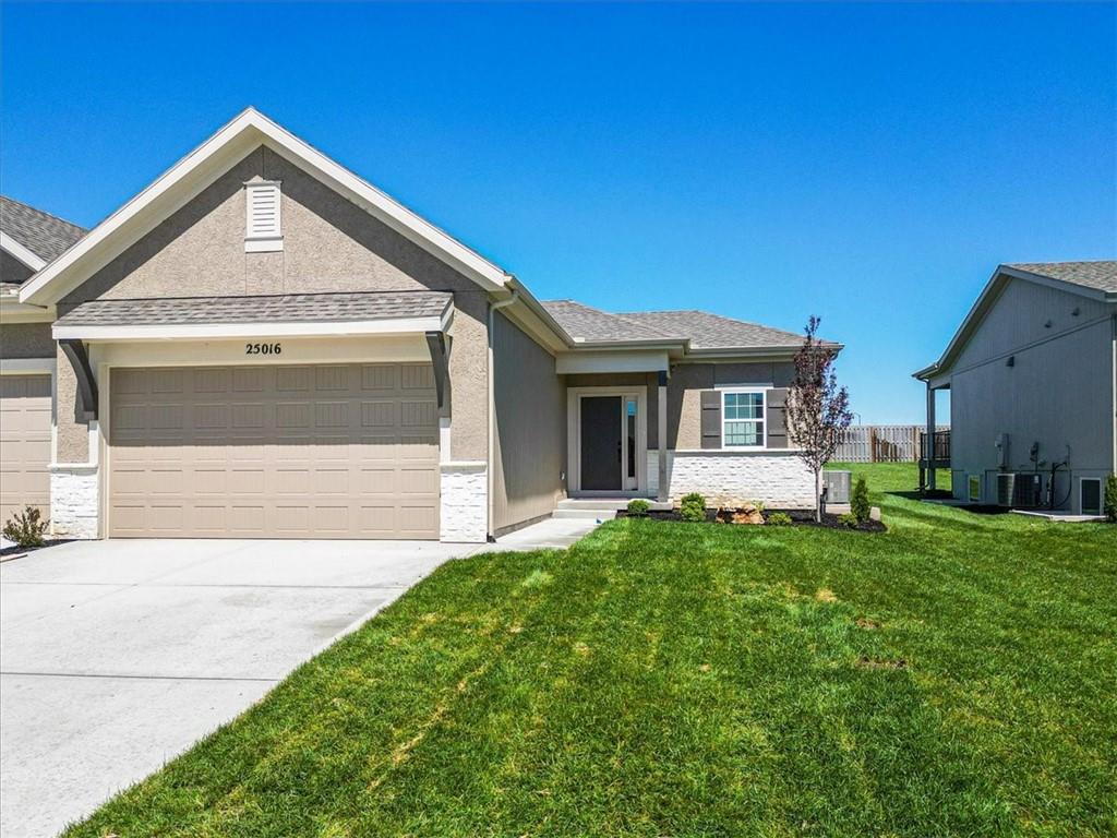 Photo of 24948 W 94th Place Lenexa KS 66227