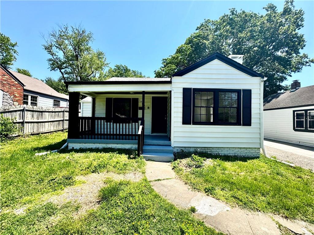 Photo of 1905 S Maywood Avenue Independence MO 64052