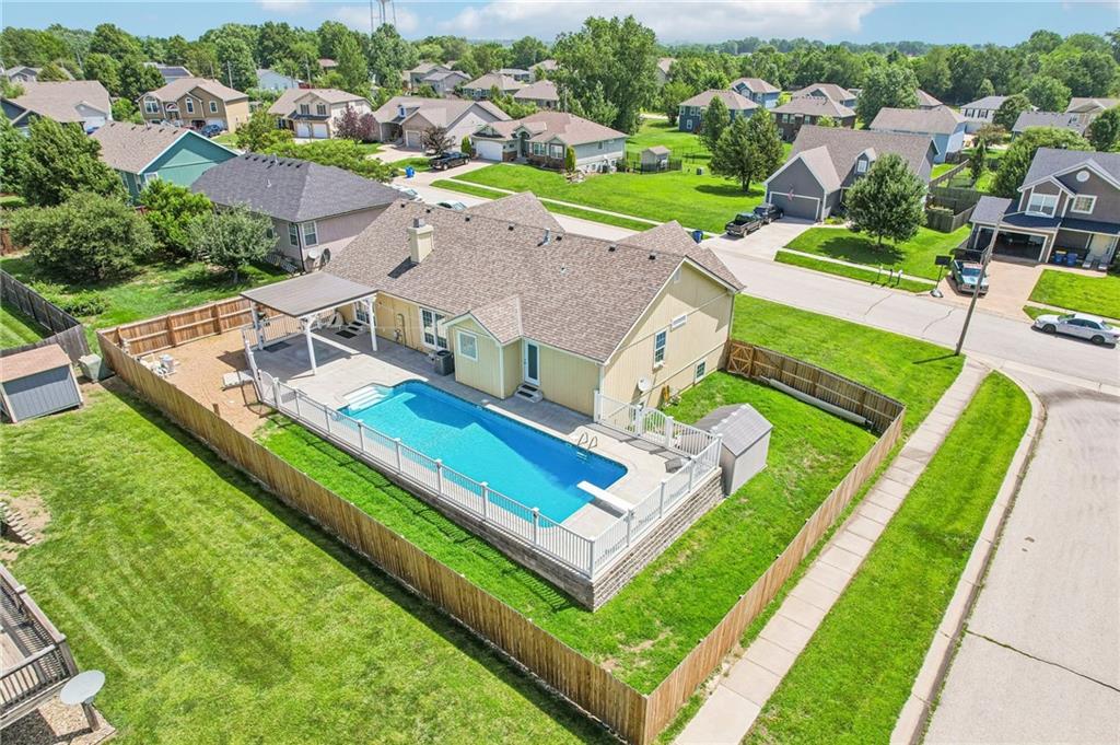 Photo of 1322 S Greenwood Drive Tonganoxie KS 66086