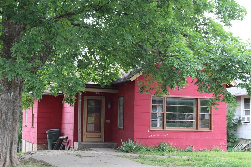 Photo of 1331 Spruce Street Leavenworth KS 66048