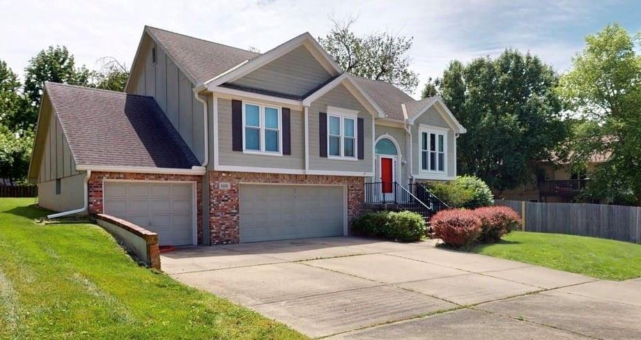 Photo of 3105 NW 57th Street Kansas City MO 64151