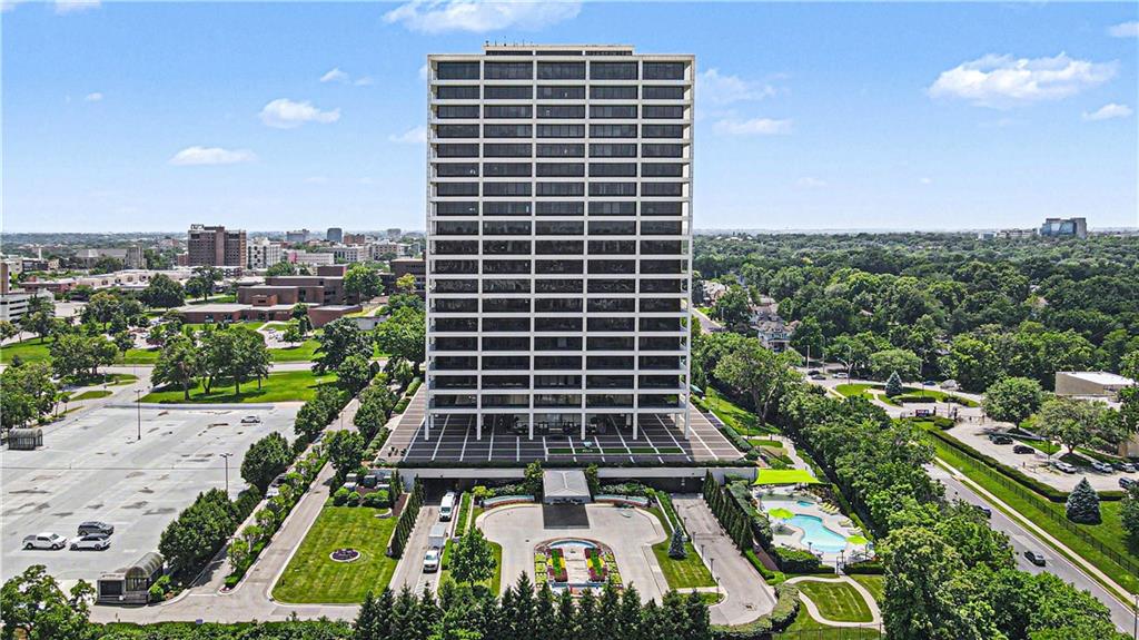 Photo of 700 W 31st Street #1804 Kansas City MO 64108