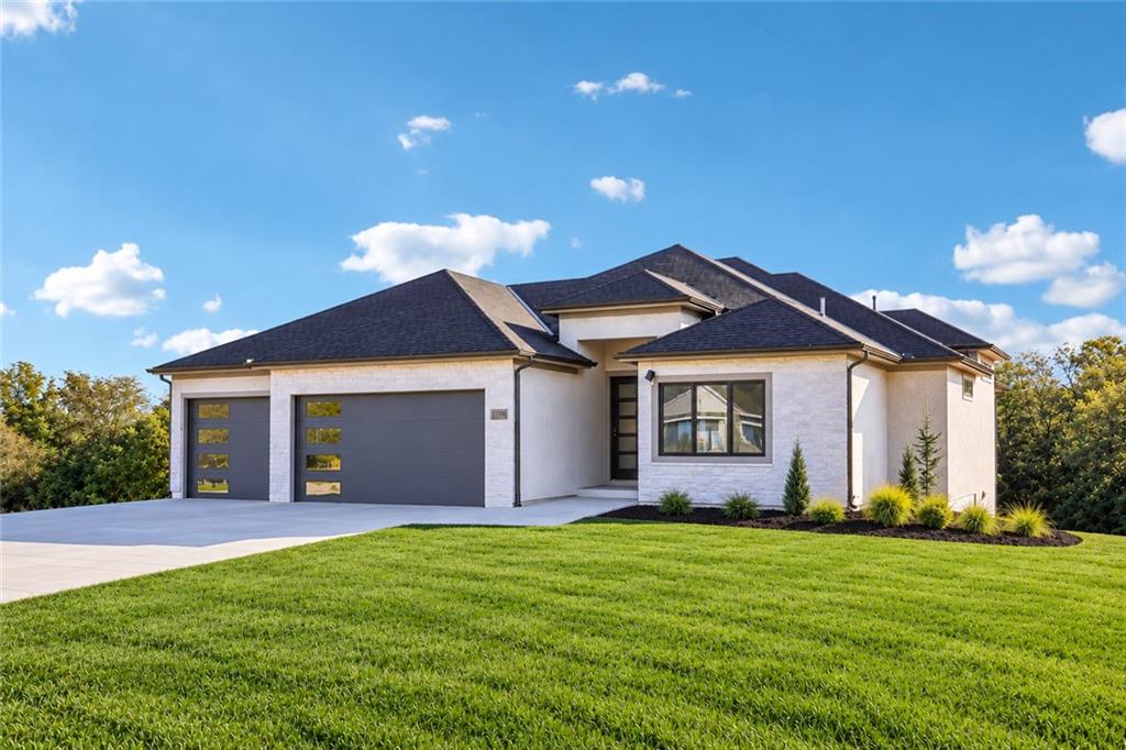 Photo of 30304 E 138th Street Lee's Summit MO 64086