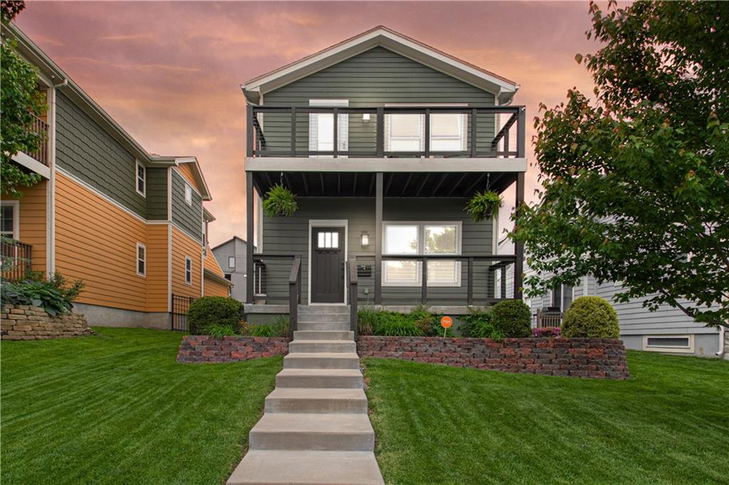 Photo of 2546 Tracy Avenue Kansas City MO 64108
