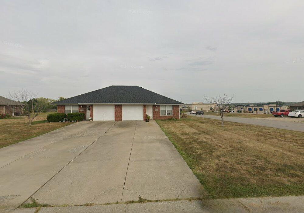Photo of 1251 Woodbury Court Grain Valley MO 64029