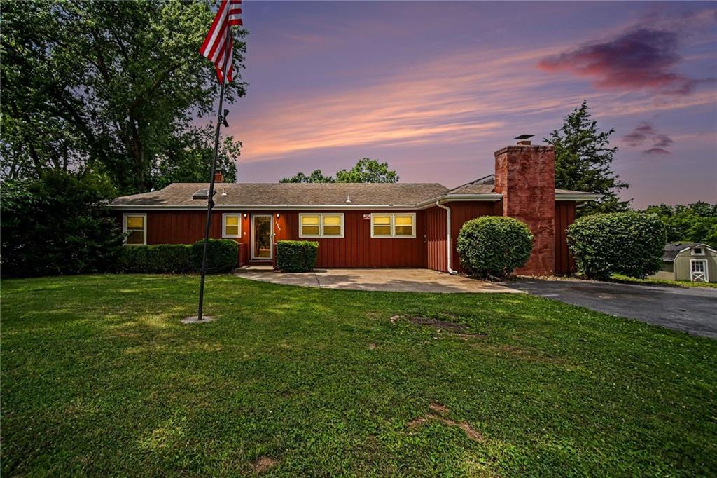 Photo of 1728 S Berry Road Independence MO 64057