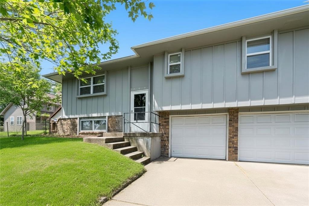 Photo of 102 Cooper Street Buckner MO 64016