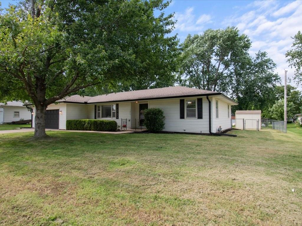 Photo of 1605 E Franklin Street Clinton MO 64735