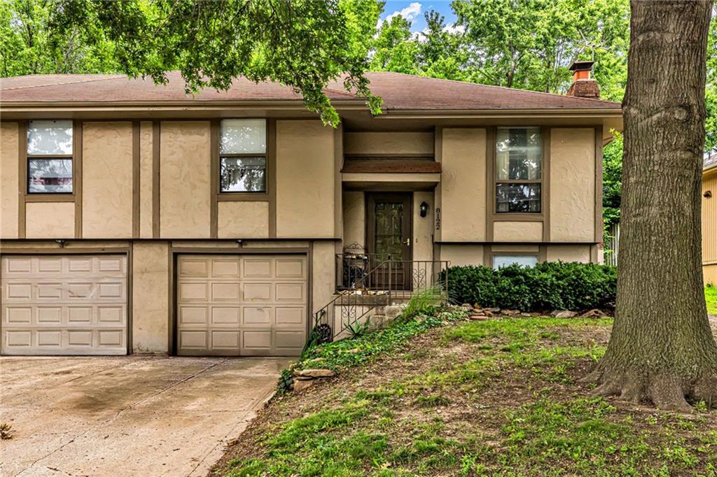 Photo of 8120-8122 N Stoddard Avenue Kansas City MO 64152