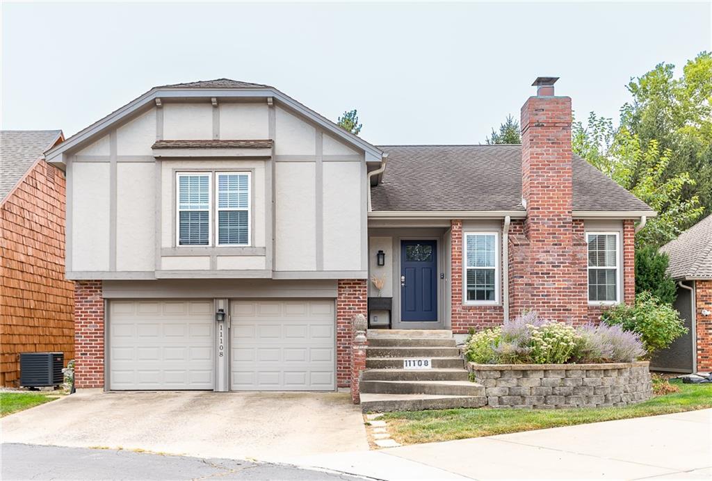 Photo of 11108 Delmar Court Leawood KS 66211