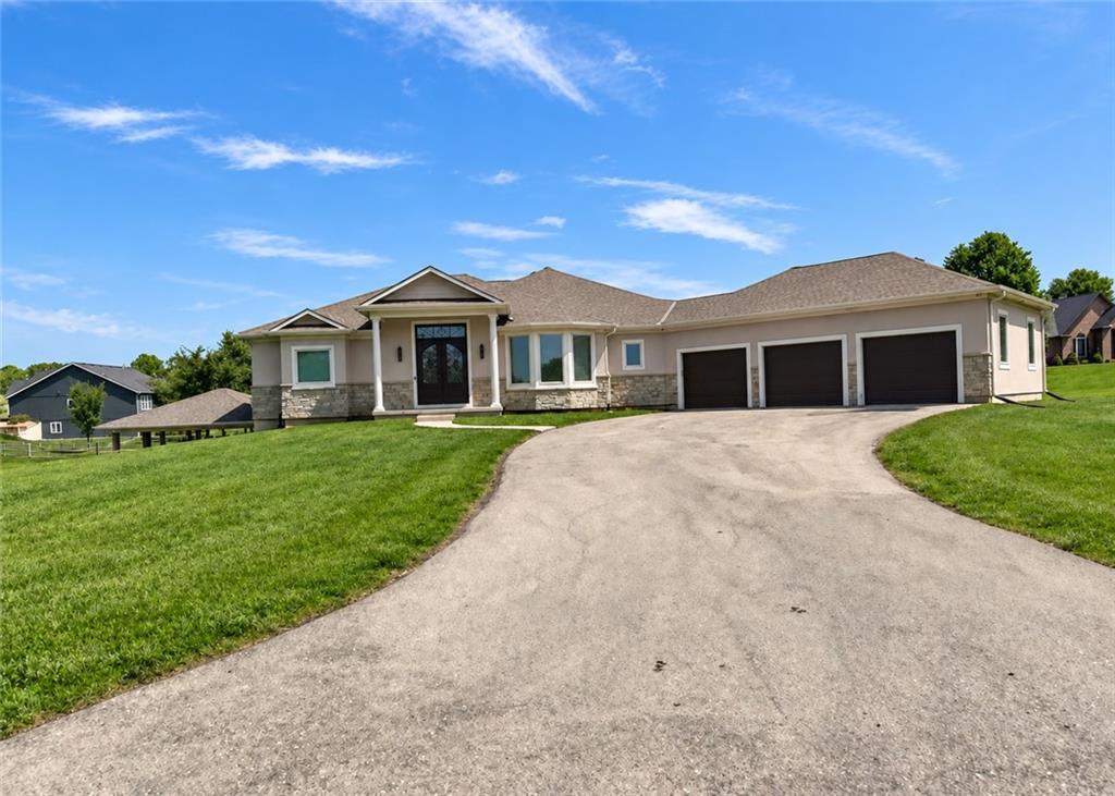 Photo of 18144 Evans Road Tonganoxie KS 66086