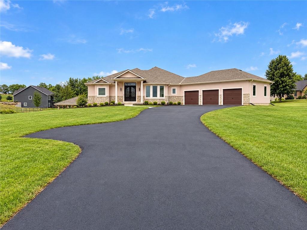Photo of 18144 Evans Road Tonganoxie KS 66086