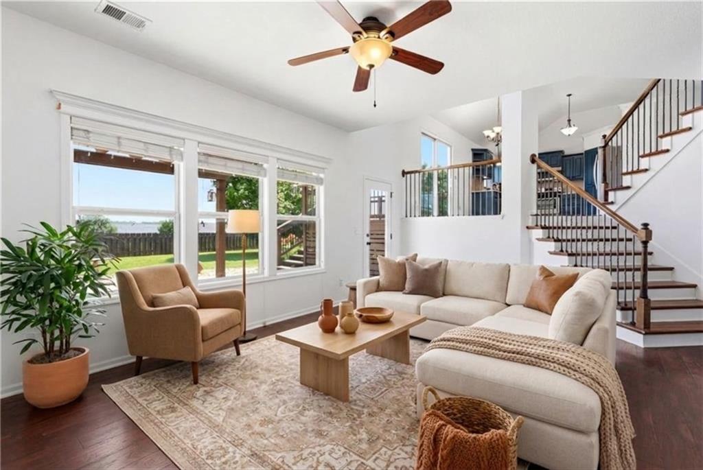 Photo of 13787 Valleyview Way Bonner Springs KS 66012