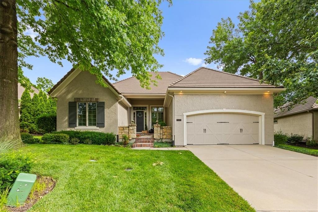 Photo of 11345 Granada Court Leawood KS 66211