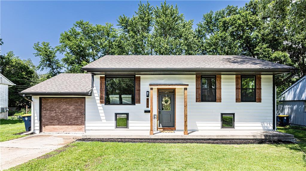 Photo of 8406 E 93rd Terrace Kansas City MO 64138