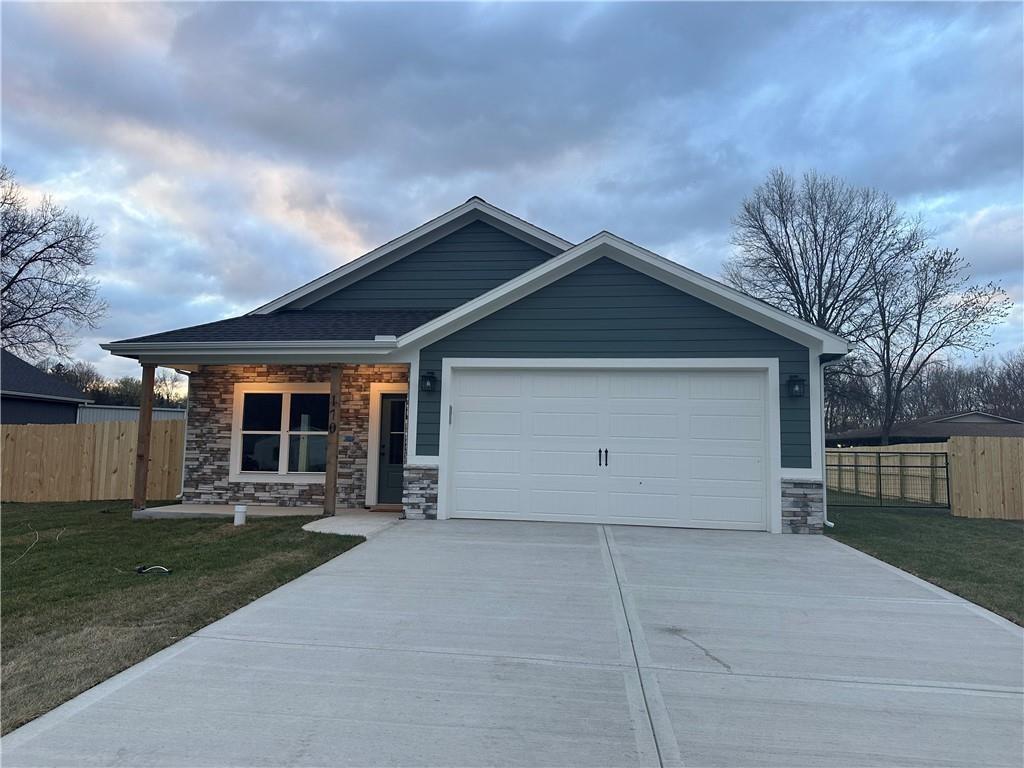 Photo of 1104 S Oak Street Plattsburg MO 64477