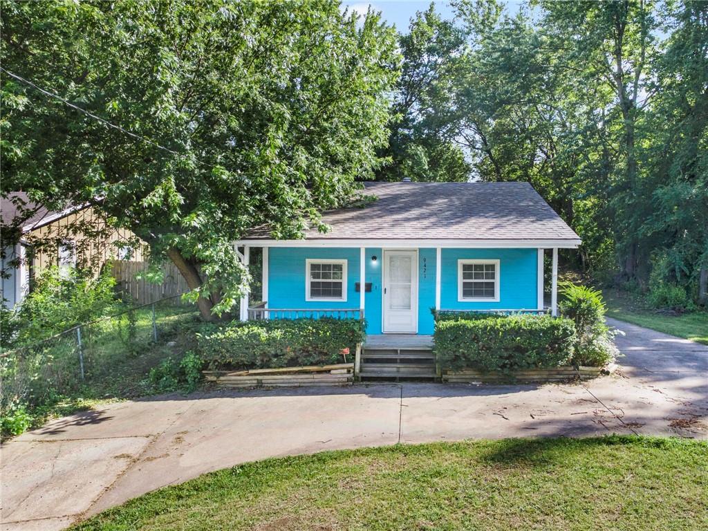 Photo of 9421 E 67th Terrace Raytown MO 64133