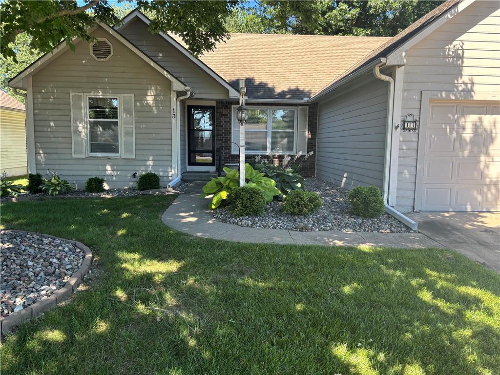 Photo of 13 Stratford Place Street St Joseph MO 64506