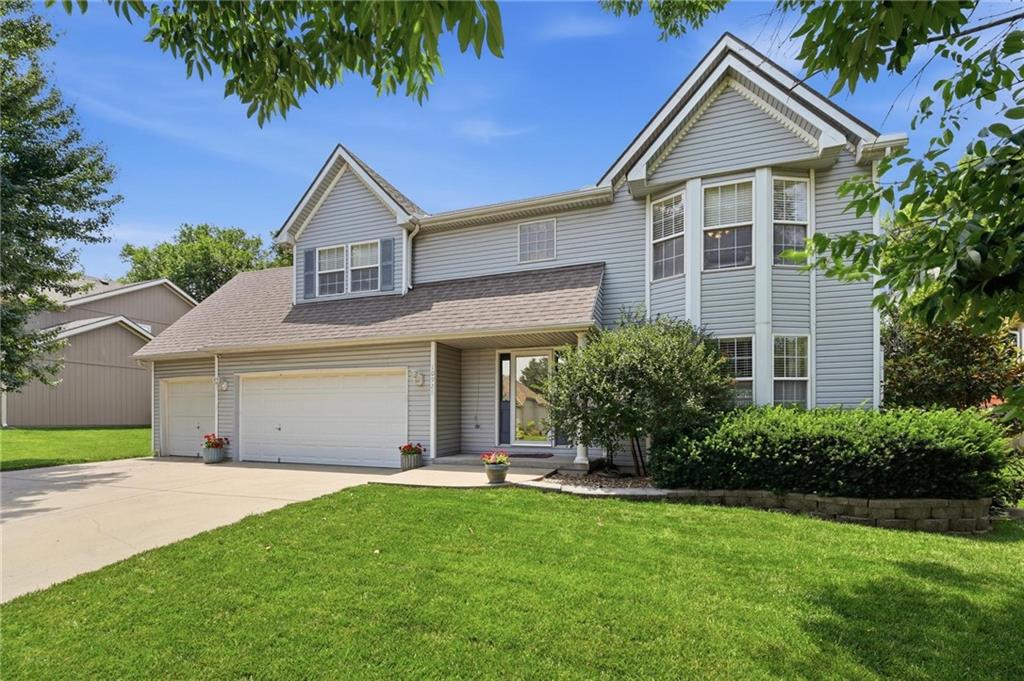 Photo of 10926 N Holly Street Kansas City MO 64155