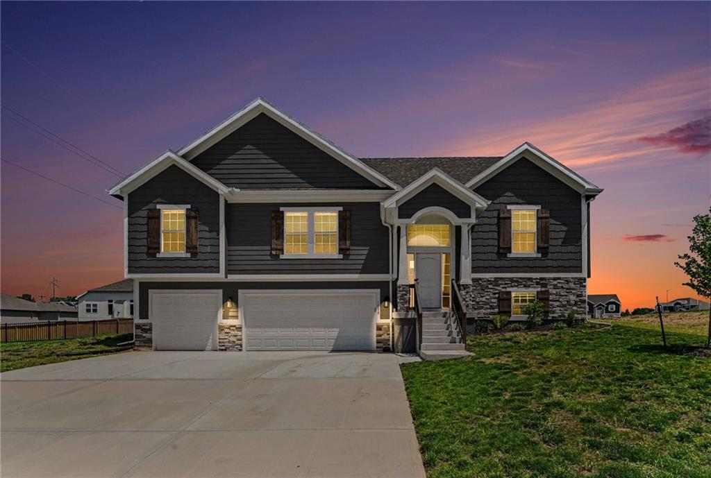 Photo of 1018 Jasmine Drive Liberty MO 64068