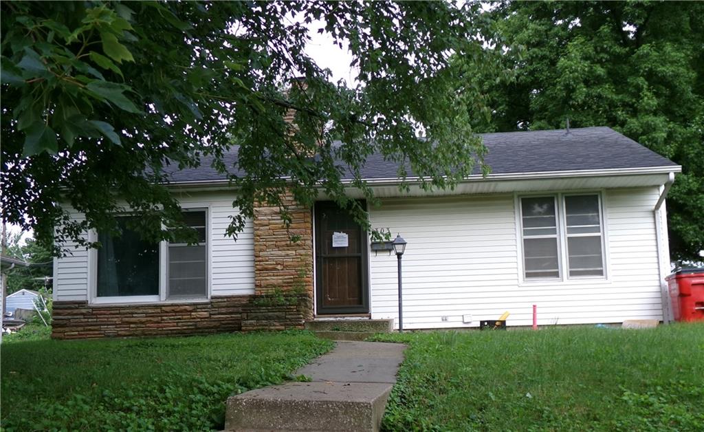 Photo of 303 S 27th Street Lexington MO 64067