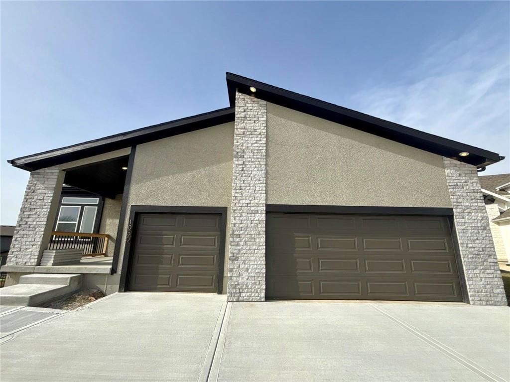 Photo of 1505 SW Meadowlark Court Oak Grove MO 64075