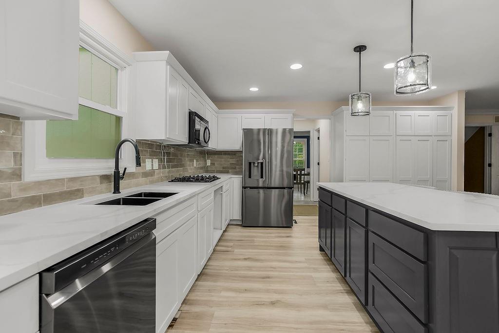 Photo of 2404 SW Clear Creek Court Blue Springs MO 64015